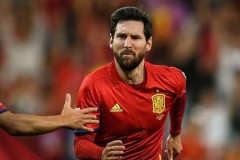 若昂-内维斯本赛季欧冠抢断次数领跑，成为最多球员